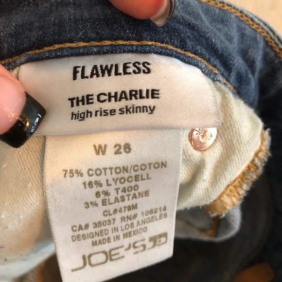 Like New Joe’s High Rise Skinny Jeans - Picture 3 of 6